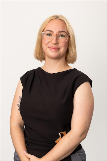Sarah Preston image